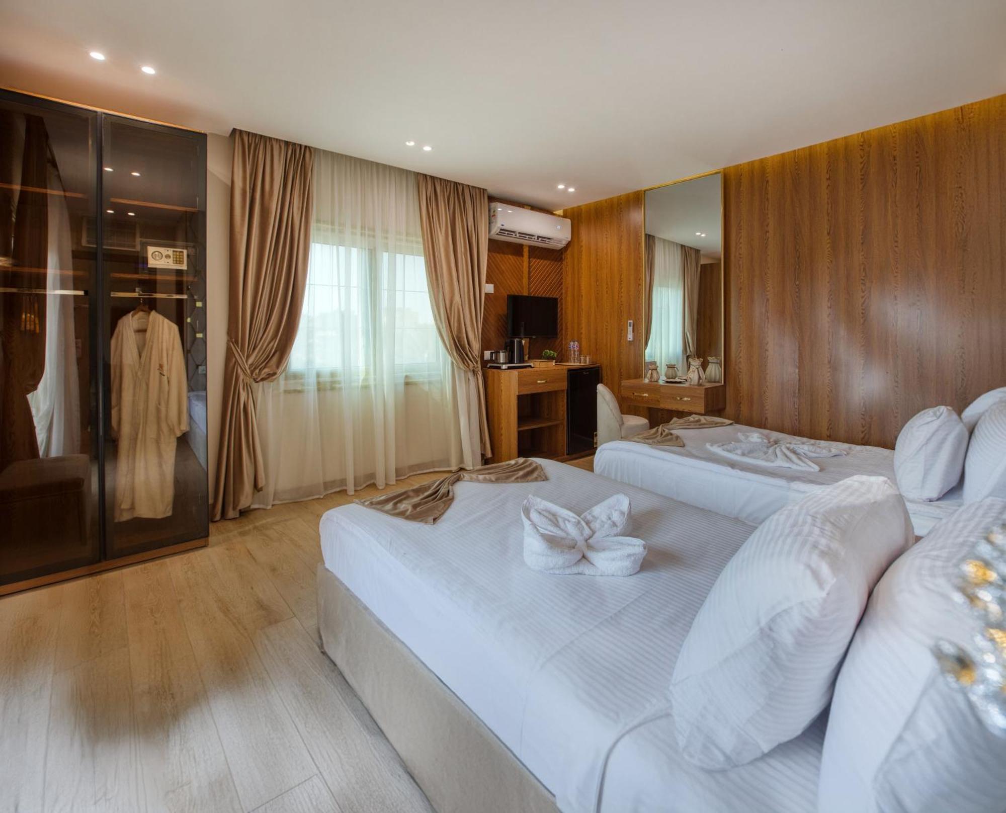 Golden Palm Sunrise Inn Kafrat al Jabal ภายนอก รูปภาพ